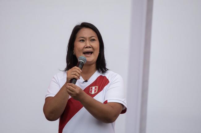 © Bloomberg. Keiko Fujimori, presidential candidate of the Popular Force party, speaks during a campaign event outside a women's prison in Lima, Peru, on Saturday, May 15, 2021.