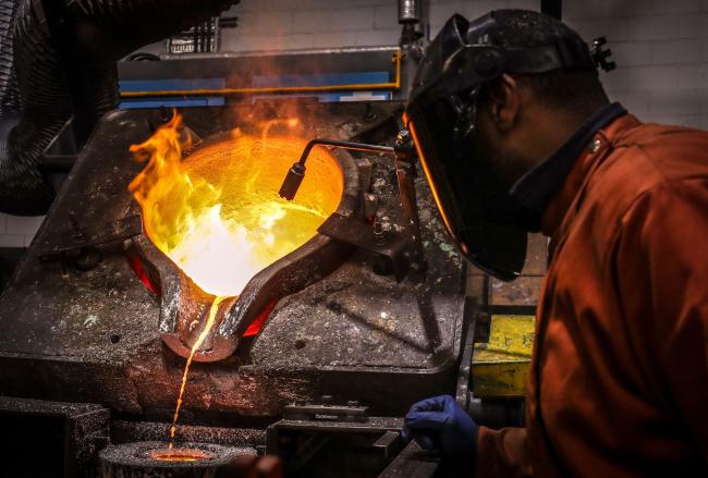 © Bloomberg. A worker pours silver from a furnace at the ABC Refinery smelter in Sydney, New South Wales, Australia, on Thursday, July 2, 2020. Western investors piling into gold in the pandemic are more than making up for a collapse in demand for physical metal from traditional retail buyers in China and India, helping push prices to an eight-year high. Photographer: David Gray/Bloomberg