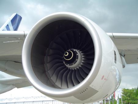 © Wikimedia Commons. A Rolls-Royce Trent 900 engine on the prototype Airbus A380.