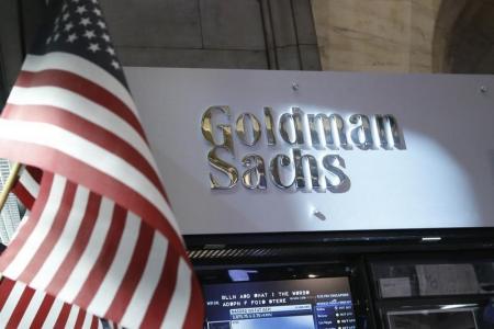© Reuters/Brendan McDermid. Goldman Sachs Group Inc. reported net income dropped 7.1 percent to .17 billion last quarter after the investment bank's fixed income trading division saw its profit plunge 29 percent due to lower trading volumes following volatility in the equity markets.<br/>