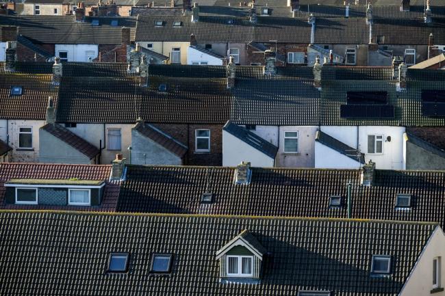 © Bloomberg. Rooftops of residential terraced houses stand in Redcar, U.K., on Monday, Jan. 20, 2020. The fate of one of the Bank of England's trickiest interest-rate decision in years is in the balance, sharpening the focus on the nine policy makers whose votes will impact the cost of borrowing for millions of Britons. Photographer: Ian Forsyth/Bloomberg