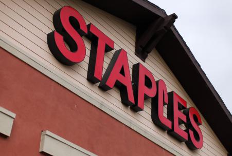 © Reuters. Staples Inc. confirmed Friday that more than 1 million credit card's data may have been compromised in a massive breach.
