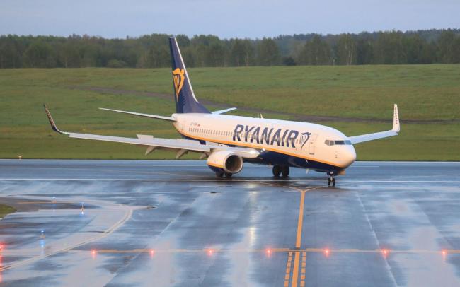 © Bloomberg. A photo taken on May 23, 2021 shows a Boeing 737-8AS Ryanair passenger plane (flight FR4978, SP-RSM) from Athens, Greece, that was intercepted and diverted to Minsk on the same day by Belarus authorities, landing at Vilnius International Airport, its initial destination. Photographer: Petras Malukas/AFP/Getty Images