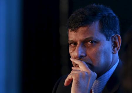 © Reuters/Danish Siddiqui. India's central bank Governor Raghuram Rajan pledged to contain major losses in the country's stock market and currency. In this photo, Rajanlistens to a question during an industry event in Mumbai, India on Aug 20, 2015.