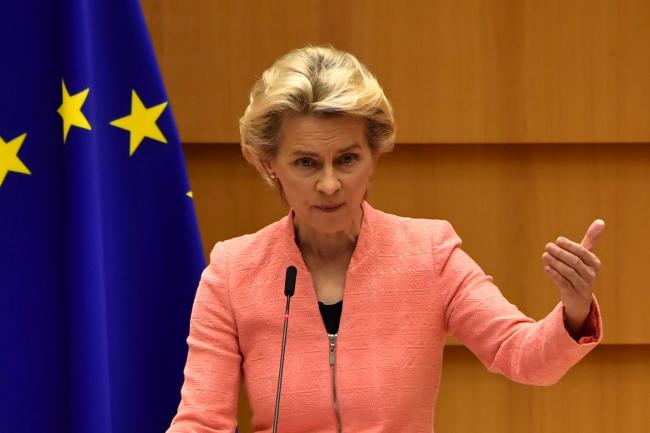 © Bloomberg. Ursula von der Leyen, president of the European Commission, gestures while delivering a State of the Union address in the European Parliament in Brussels, Belgium, on Wednesday, Sept. 16, 2020. In her first State of the Union address, von der Leyen will mostly double down on the two key themes that have defined her presidency so