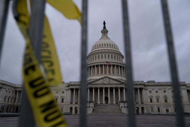 © Bloomberg. The U.S. Capitol building in Washington, D.C., U.S., on Wednesday, Nov. 11, 2020. Senate Republicans dismissed concerns about an extended fight over the presidential election damaging the public's faith in voting or disrupting the transition process. Photographer: Stefani Reynolds/Bloomberg