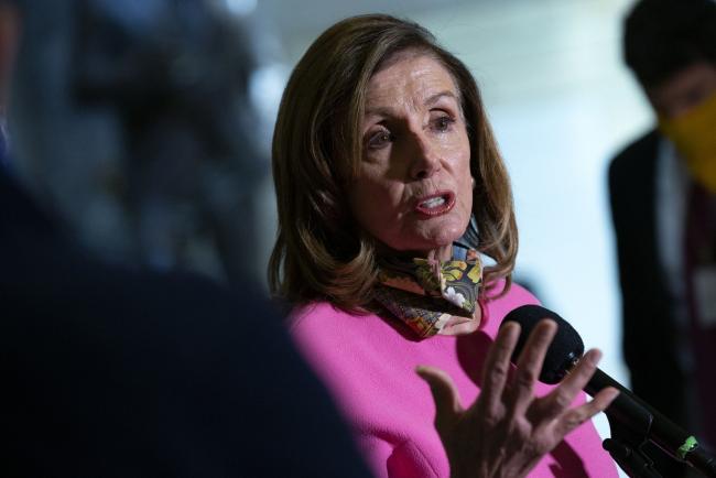 © Bloomberg. U.S. House Speaker Nancy Pelosi, a Democrat from California, speaks to members of the media following a meeting at the U.S. Capitol in Washington, D.C., U.S., on Friday, Aug. 7, 2020. No agreement on a final deal has been reached, after U.S. Treasury Secretary Steven Mnuchin told reporters an offer from Democrats to come down by $1 trillion for a stimulus deal is 